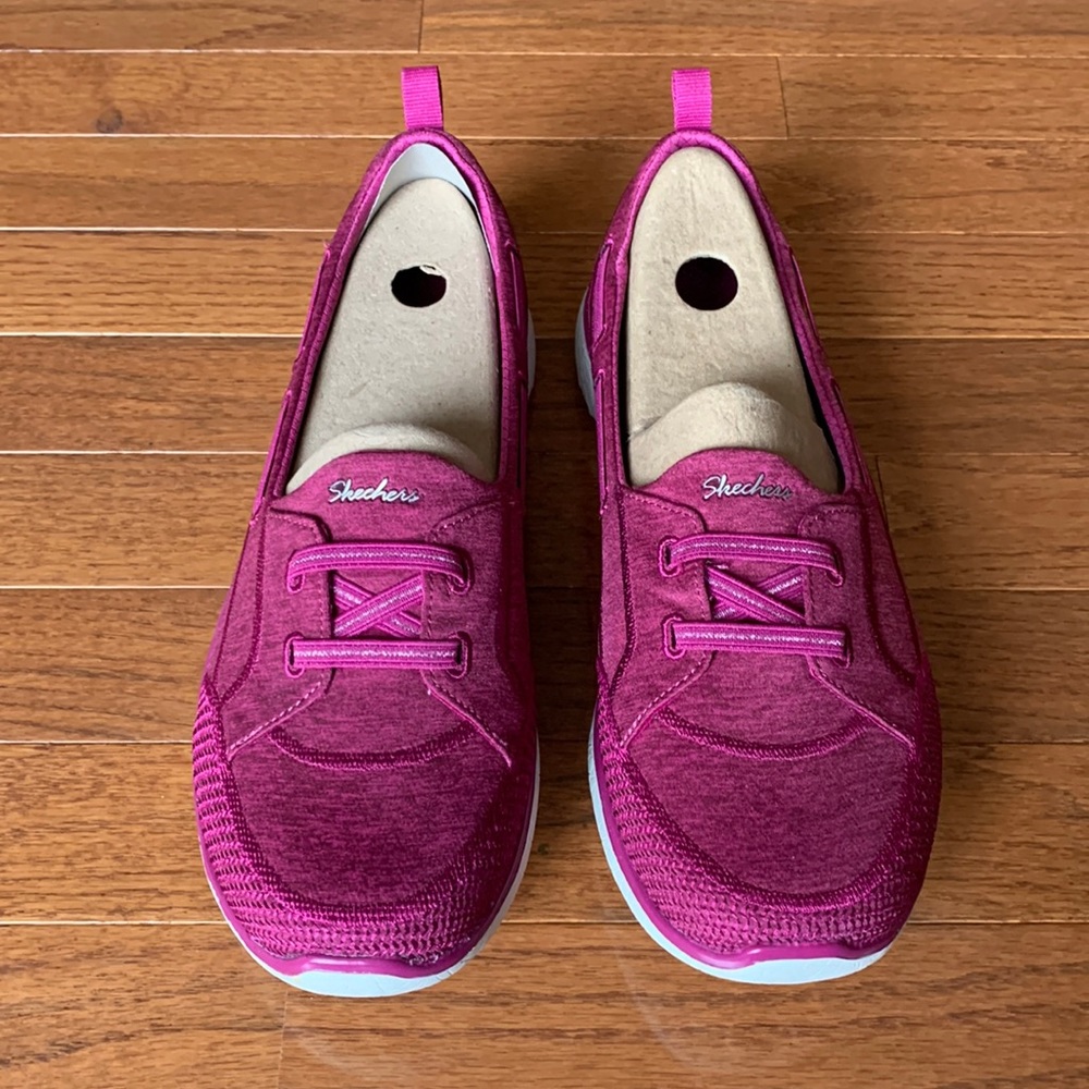 SKECHERS Microburst Slip On Sneakers Brand New